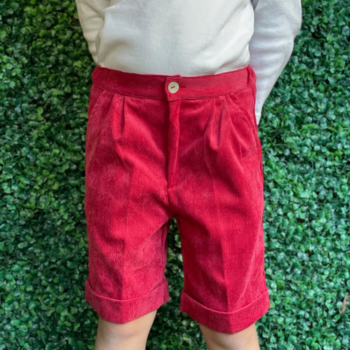 Corduroy Inglese Shorts - Cranberry